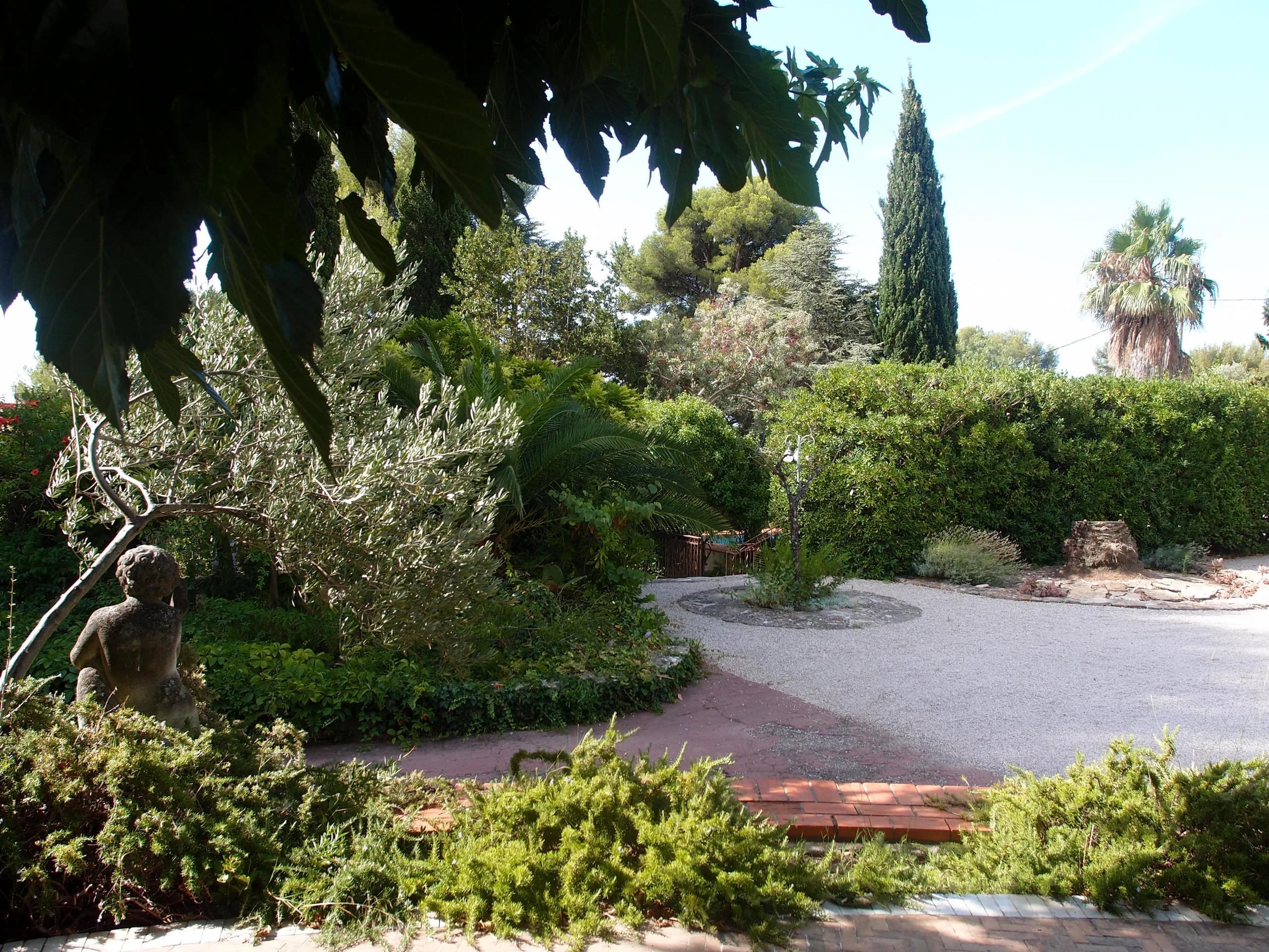 La vue depuis la terrasse principale